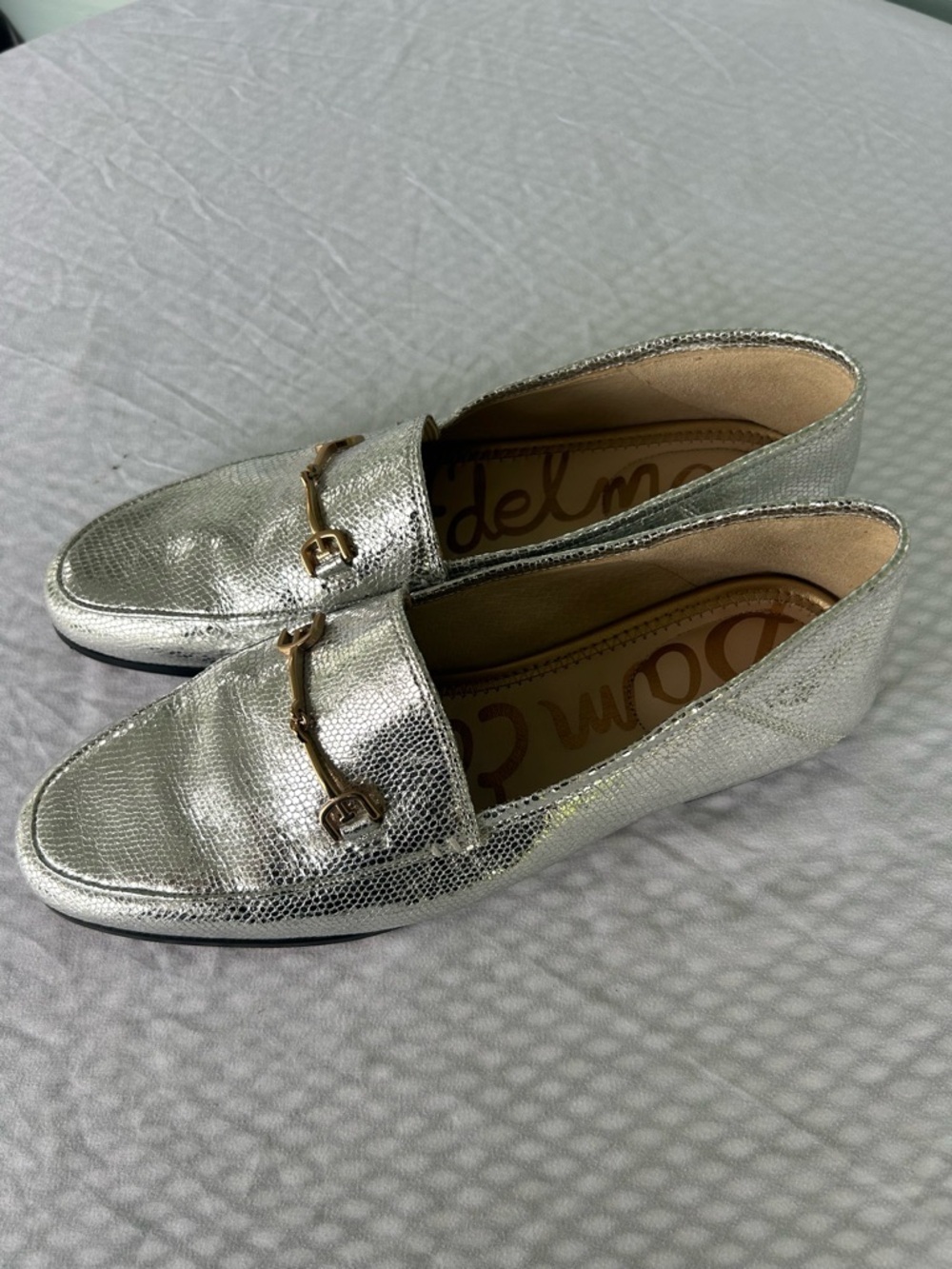 Sam Edelman Loraine Bit Shiny Soft Silver Metallic Womens Slip On Loafers Flats - Picture 3 of 11